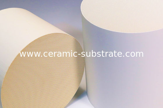 ซื้อ Matte Surface Finish Aluminum Nitride Substrate AlN Substrate Diesel Oxidation Catalyst Engineered for Heat Dissipation online manufacture