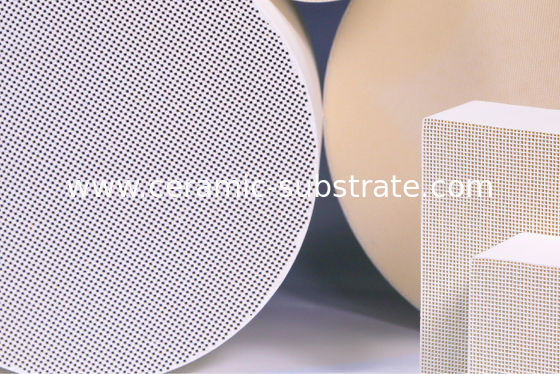 ซื้อ Thin Honeycomb Ceramic Substrate , Cellular Catalyst Substrates online manufacture