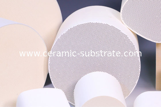 ซื้อ Honeycomb Ceramic Substrates Custom For Exhaust Purification online manufacture