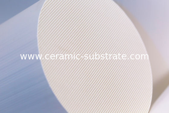 ซื้อ Alumina Honeycomb Ceramic Catalyst Substrates Thin And Custom online manufacture