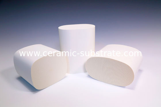 ซื้อ Cellular Cordierite Honeycomb Ceramic / Catalyst Supports White online manufacture