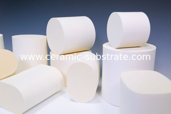 ซื้อ Alumina Ceramic Substrate , 400CPSI Cellular Ceramic Catalyst Supports online manufacture