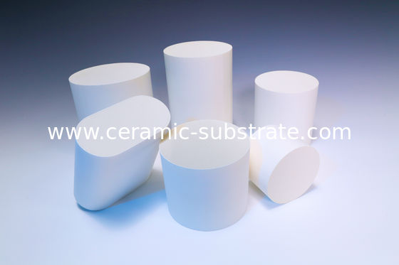 ซื้อ White Alumina Ceramic Substrate round For Selective Catalytic Reduction online manufacture