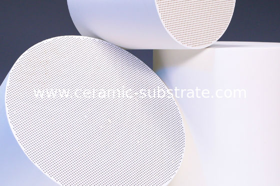 ซื้อ Vehicle DPF Substrate , Alumina Ceramic Substrate For Car , motorcycle online manufacture